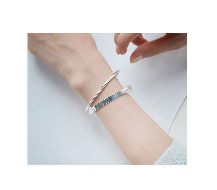 Minimalist Bracelet - Silver - Vymla