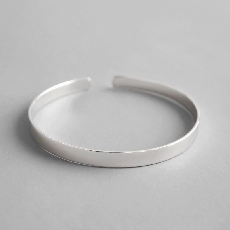 Minimalist Bracelet - Silver - Vymla